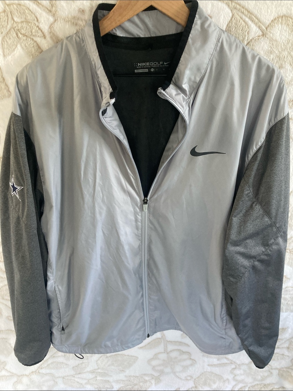 NIKE Golf Jacket Silver Black Grey Men’s Size XL